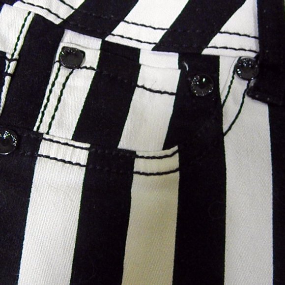 Almost Famous black and white  striped skinny Jeans - Picture 9 of 9